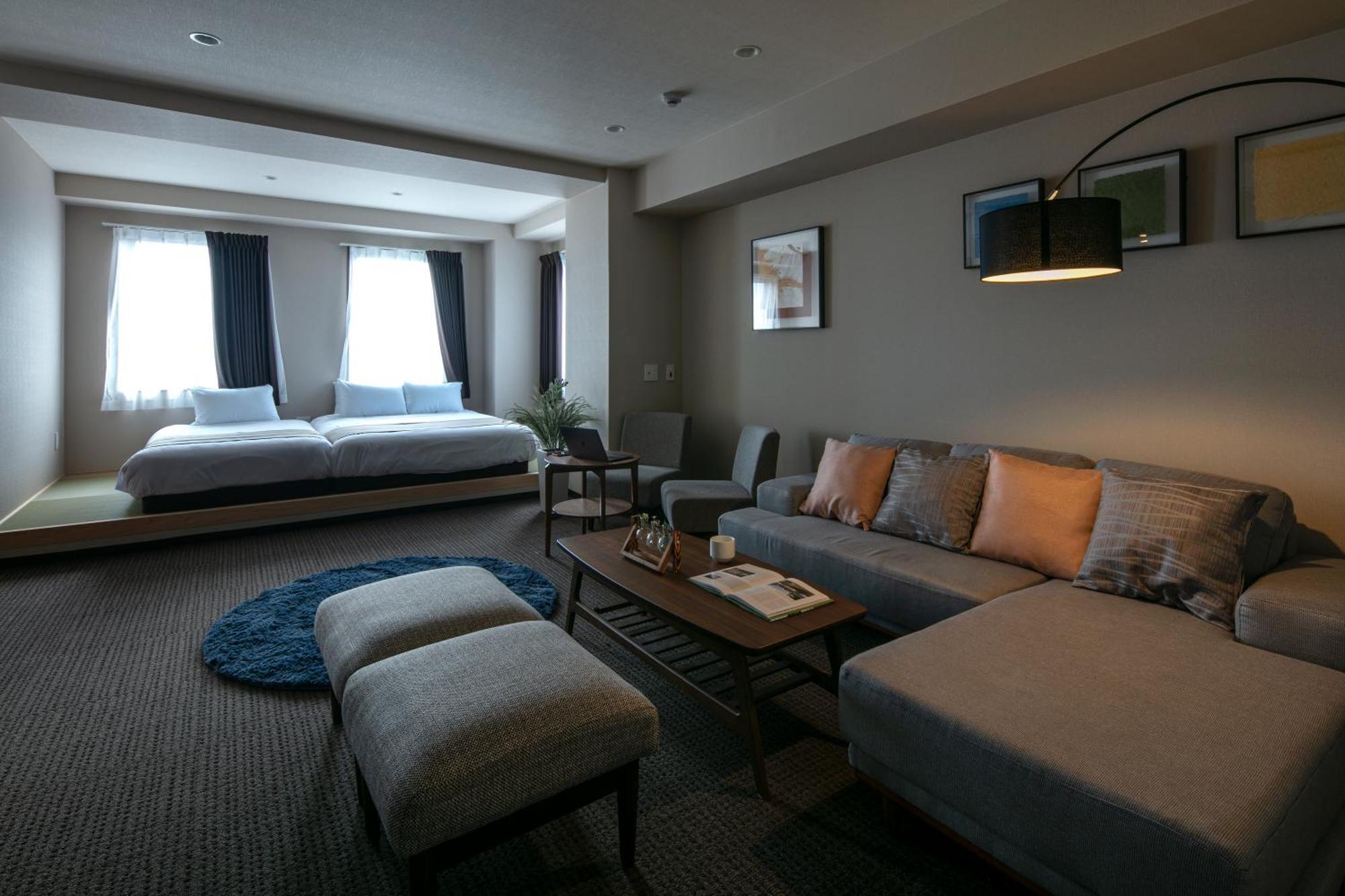 Randor Residential Hotel Kyoto Suites Rom bilde A room at the hotel