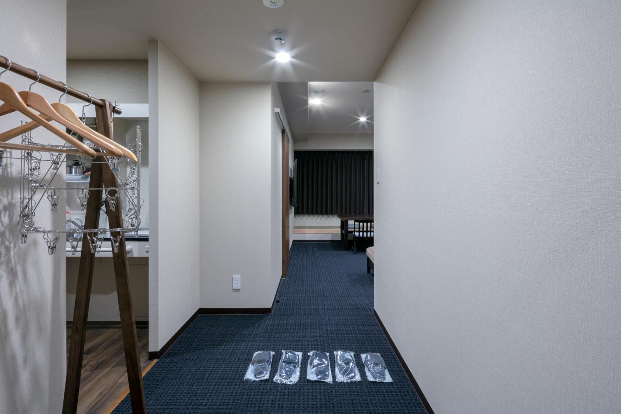 Randor Residential Hotel Kyoto Suites Rom bilde A room at the hotel